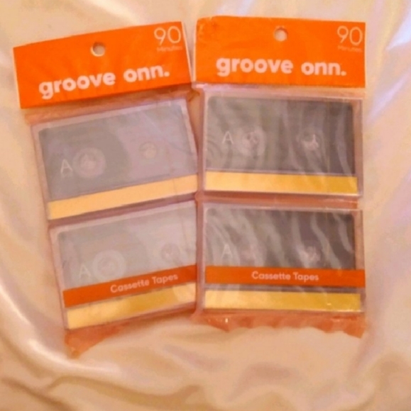 Groove Onn Blank Audio Cassette Tapes 2 Packs of 2 - Picture 3 of 4